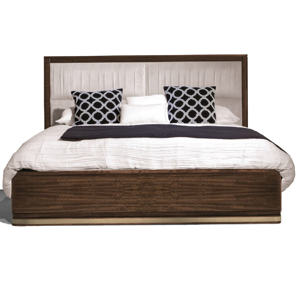 UPHOLSTERED QUEEN SIZE BED